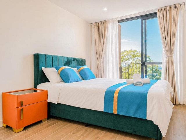 Auburn Studio, Entire Studio with Ensuite toilet and kitchen — 2.1 km away from Accor Stadium