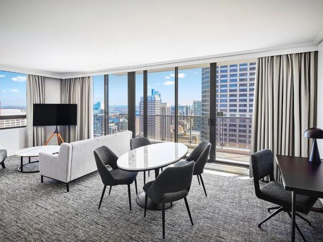 Meriton Suites Pitt Street, Sydney — 450 m away from Sydney Festival