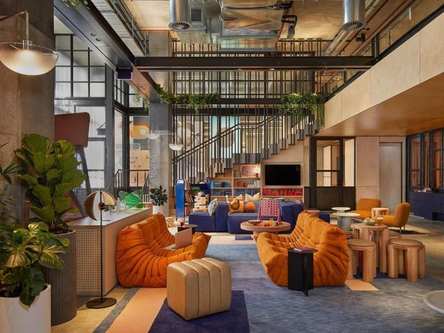 Moxy Sydney Airport — 1.6 km from the airport