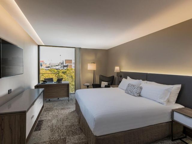 PARKROYAL Parramatta — 1.8 km away from Westmead Hospital