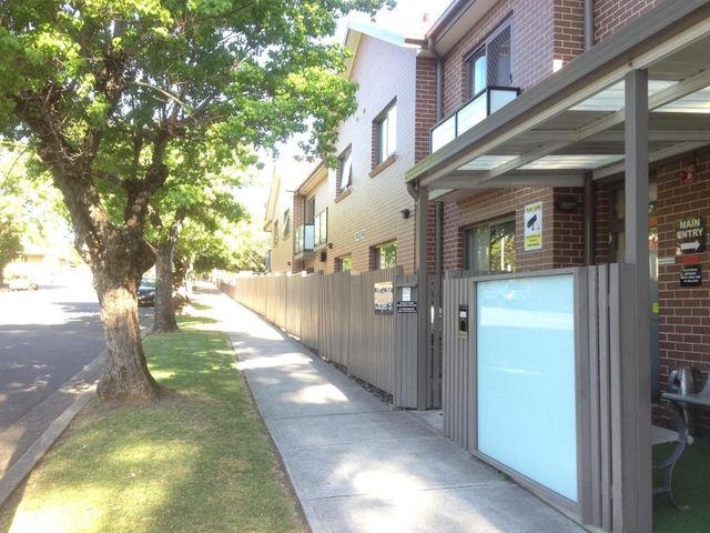 Strathfield Executive Accommodation — 3.7 km away from Accor Stadium