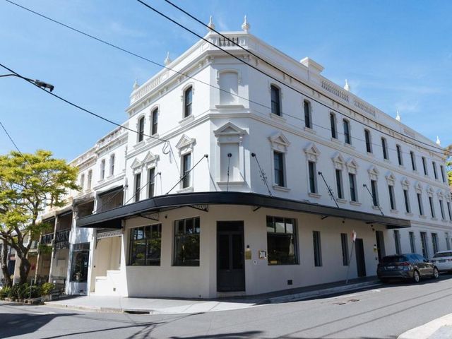 The Grand National Hotel by Saint Peter — 1.6 km away from Bondi Beach