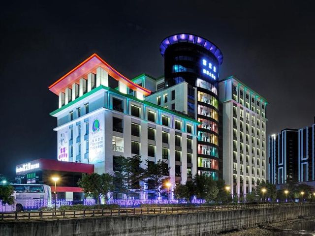 富立登國際大飯店 Freedom Design Hotel — 6.7 km from the airport