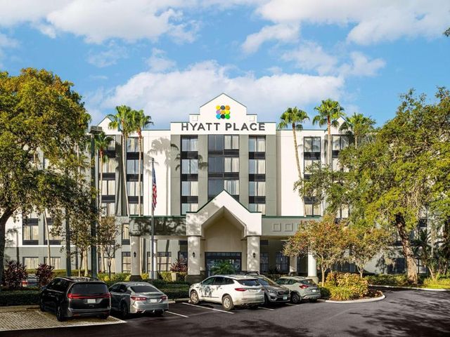 Hyatt Place Tampa Busch Gardens — 1.5 km away from Moffitt Cancer Center
