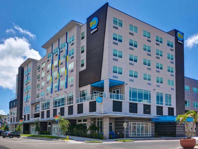 Tru By Hilton St. Petersburg Downtown Central Ave — 500 m away from Tropicana Field