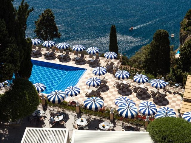Grand Hotel San Pietro Taormina - Preferred Hotels & Resorts — 500 m away from Isola Bella Taormina