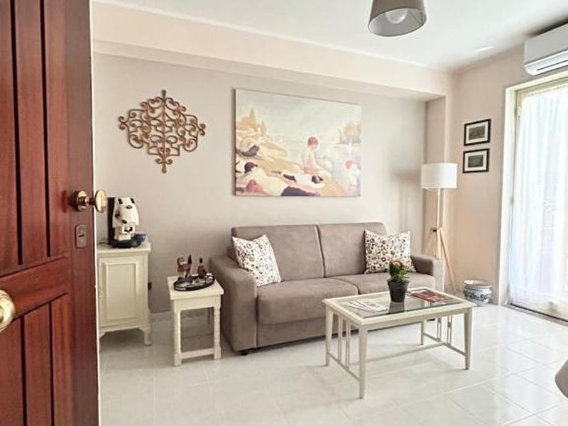 Best Apartments & Aparthotels for Long Stays in Taormina