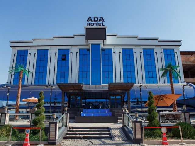 Ada Hotel — 1.8 km from the airport