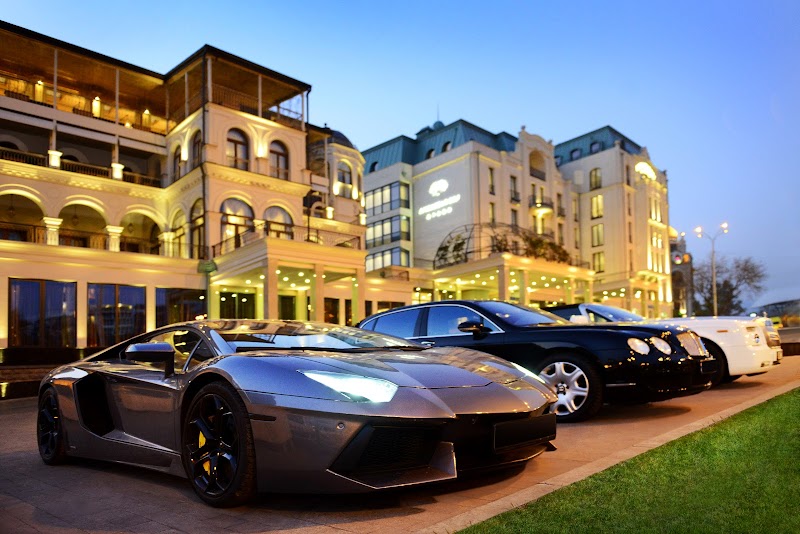 Hotel Ambassadori Tbilisi — Old Town — Abanotubani