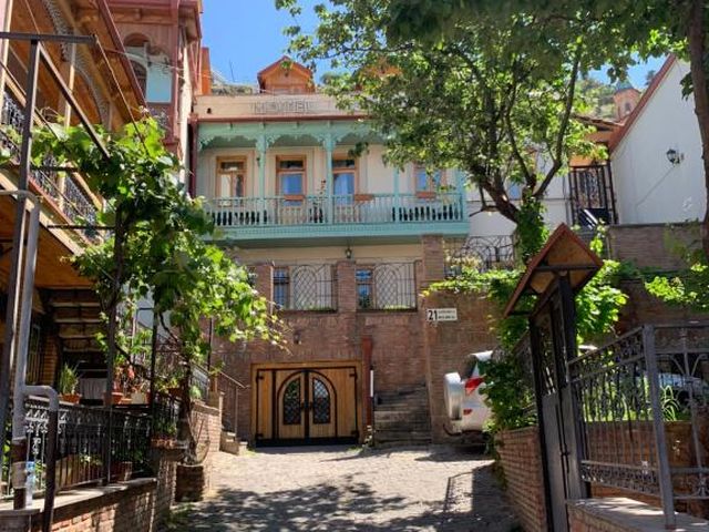 Betlemi Old Town Hotel — 200 m away from Narikala Fortress