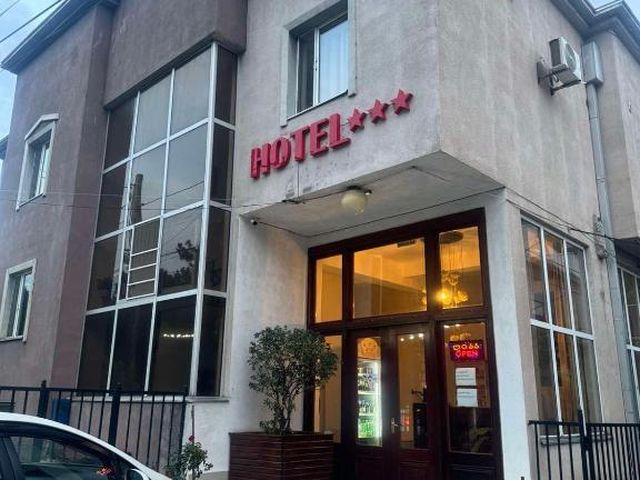 Hotel Skip — 5.9 km from the airport