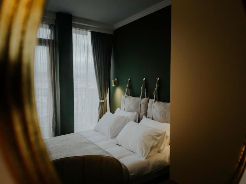 Luxury Inn Grand Residences — Saburtalo