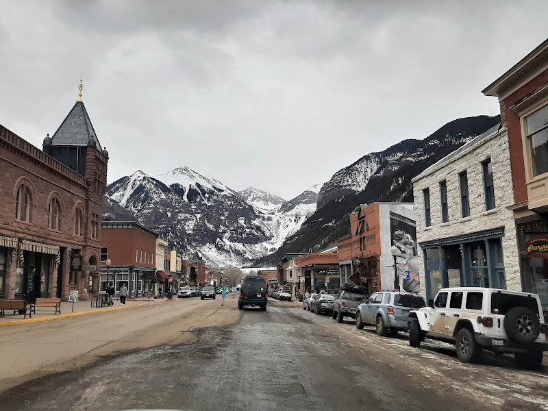 Mountainside Inn — Telluride Town (near River Trail / west end)