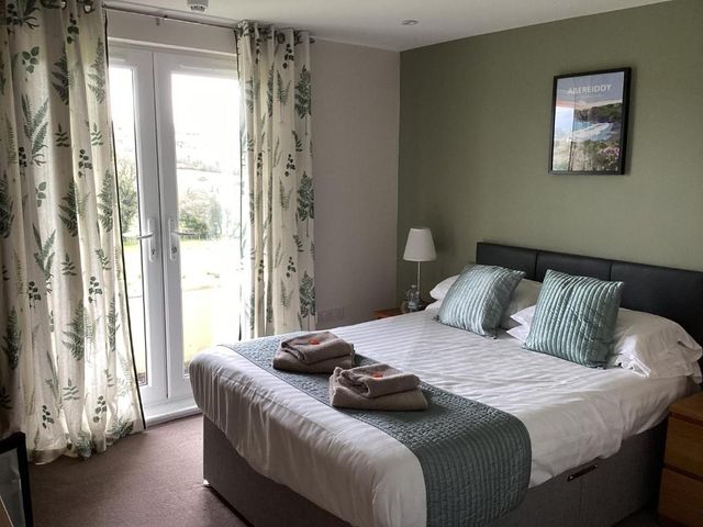 The Manian — 3.4 km away from Saundersfoot Beach from Tenby