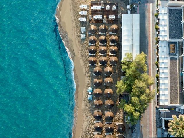 Golden Star City Resort — 4.8 km from the airport