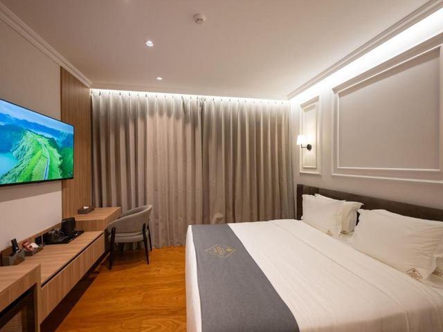 Hotel By Holiday — 1.4 km from the airport