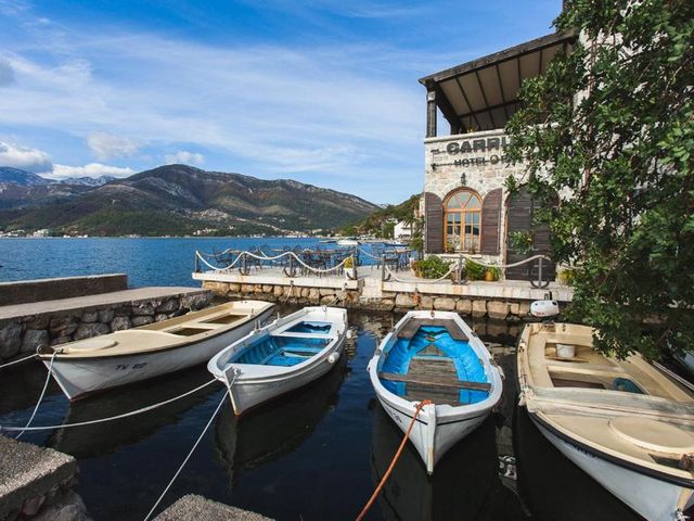 Carrubba — 1.6 km away from Tivat Waterfront