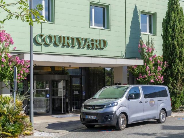 Courtyard by Marriott Toulouse Airport — 2.6 km from the airport