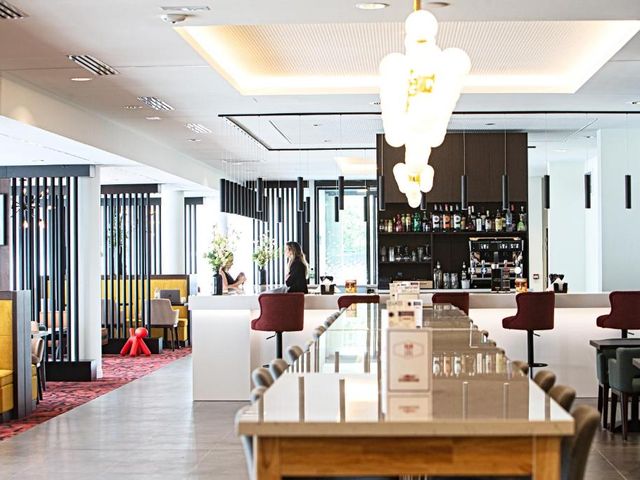 OSKO Hôtel Toulouse Aéroport — 900 m from the airport