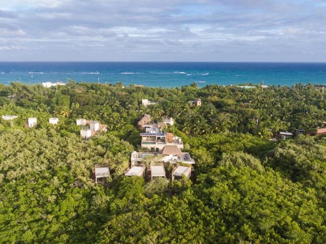 Casa Coyote Tulum — 300 m away from Tulum Beach