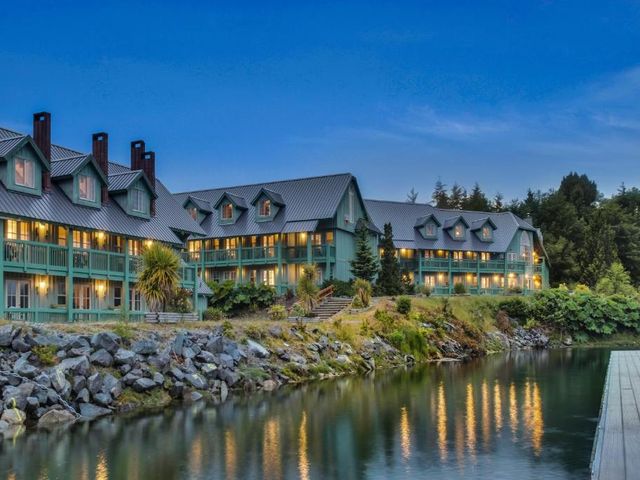 Canadian Princess Lodge & Marina — 800 m away from Ucluelet Aquarium