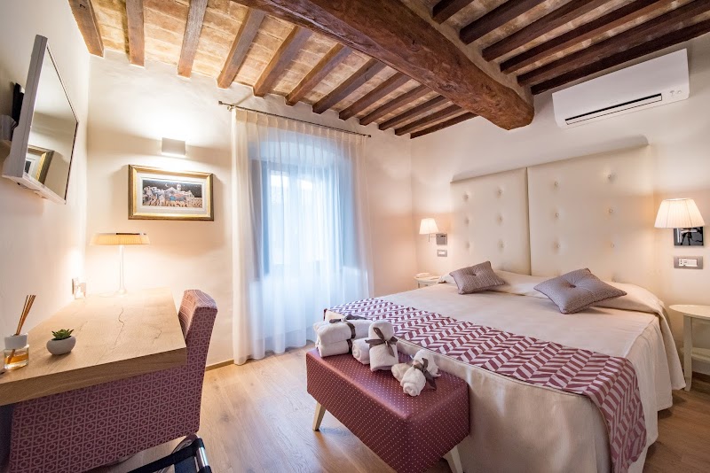 Hotel Il Palazzo — Assisi Historic Center
