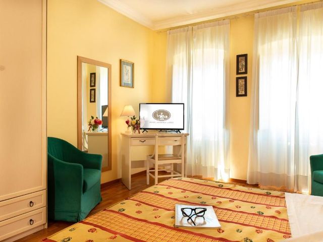 Hotel Minerva — 250 m away from Assisi Basilica Umbria