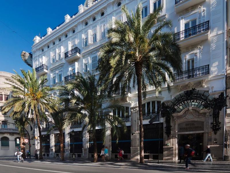 One Shot Reina Victoria — Ciutat Vella