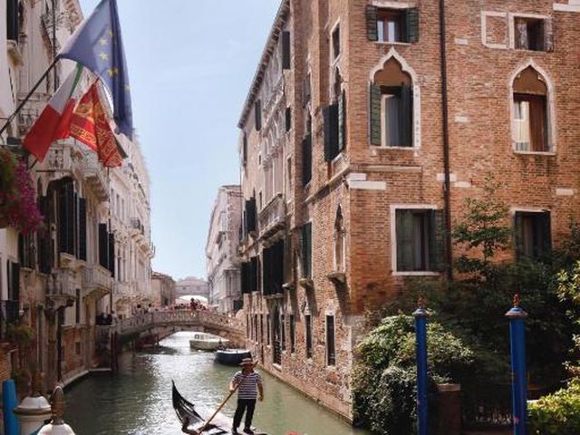 Hotel Donà Palace — 150 m away from St. Mark's Basilica