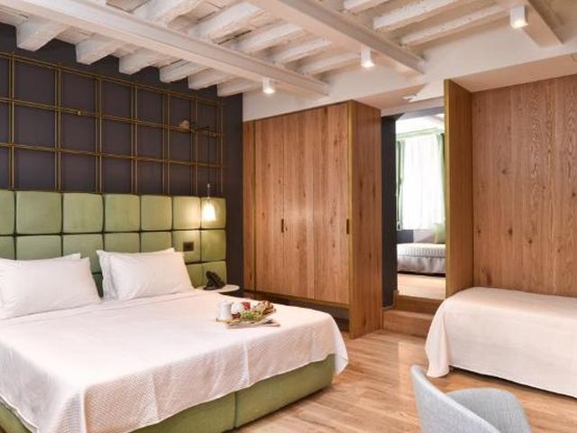 Hotel Maison Ducal — 200 m away from Doge's Palace