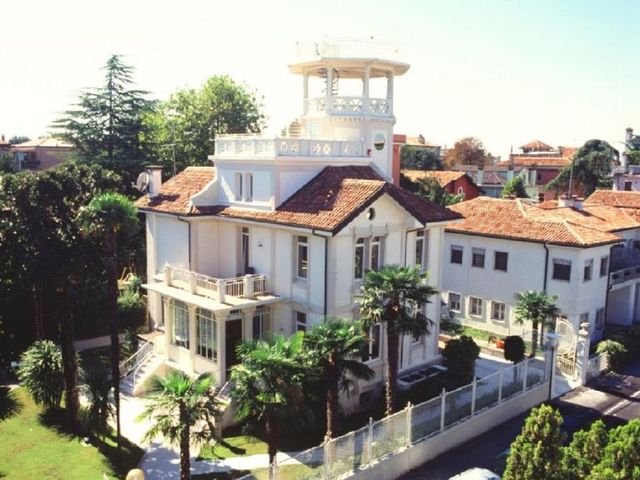 Hotel Villa Delle Palme — 1 km away from Venice Film Festival