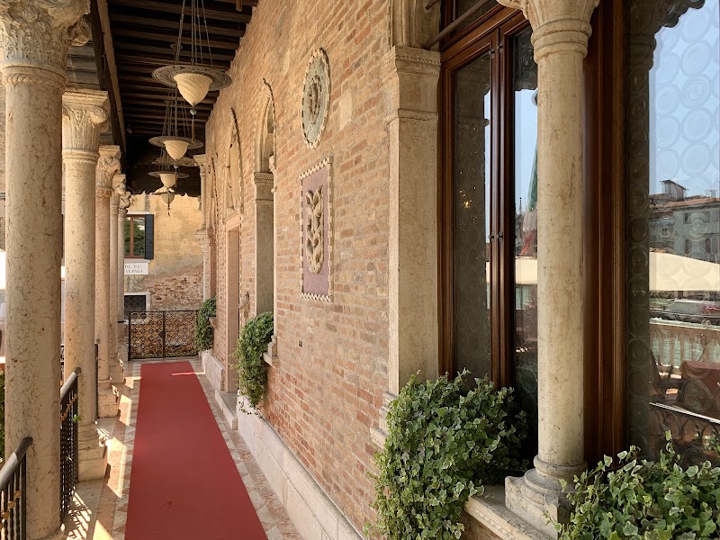 Palazzo Stern — Dorsoduro