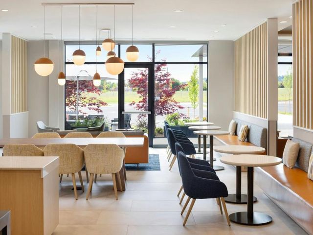 TownePlace Suites by Marriott Victoria Airport Sidney — 1.2 km from the airport