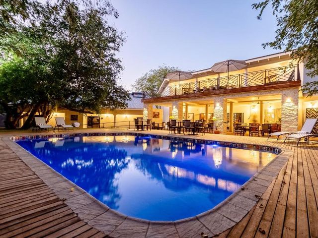 Nkosi Guest Lodge — 2.4 km away from Zambezi River Cruise Victoria Falls