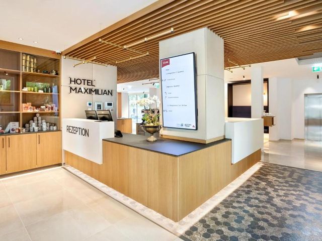 Austria Trend Hotel Maximilian — 800 m away from Schoenbrunn Palace