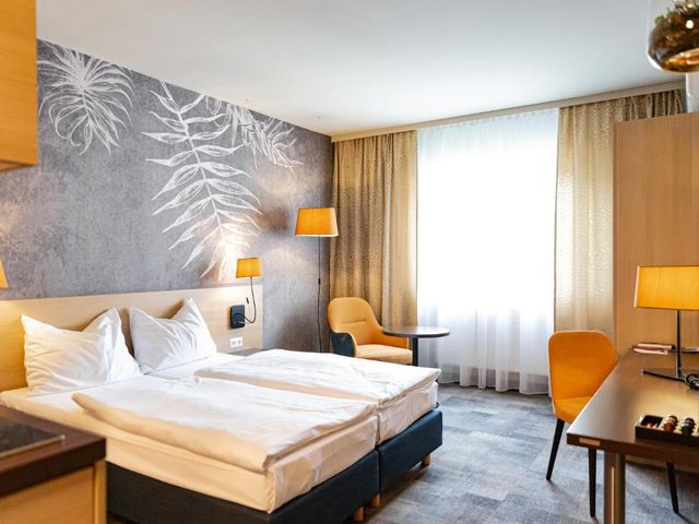 Hotel Das Himberg — 10 km from the airport