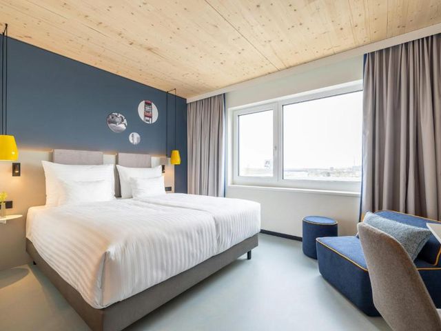 Leonardo Smart Hotel Vienna Airport — 2.3 km from the airport