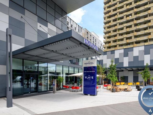 Novotel Wien Hauptbahnhof — 150 m away from Vienna Hauptbahnhof