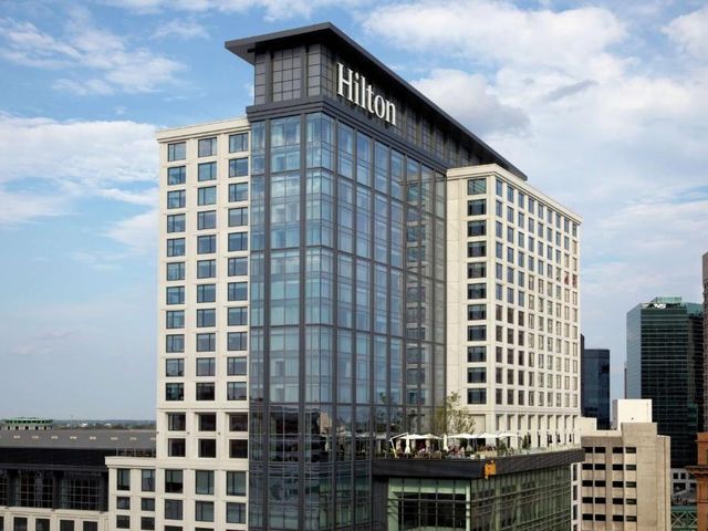 Hilton Norfolk The Main — 4.9 km away from Old Dominion University