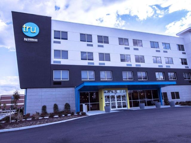 Tru By Hilton Norfolk Airport, Va — 1.8 km from the airport