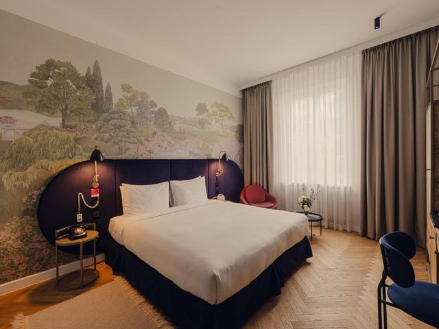 Flaner Hotel, WorldHotels Crafted — 1.3 km away from Old Town Warsaw