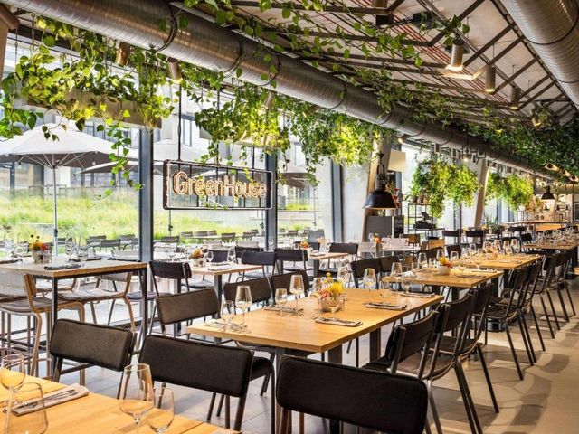 Vienna House by Wyndham Mokotow Warsaw — 1.2 km from the airport