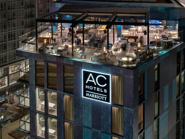 AC Hotel by Marriott Washington DC Capitol Hill Navy Yard — 1.1 km away from US Capitol Building
