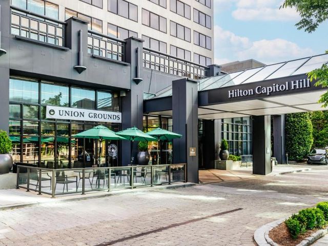Hilton Washington DC Capitol Hill — 800 m away from US Capitol Building