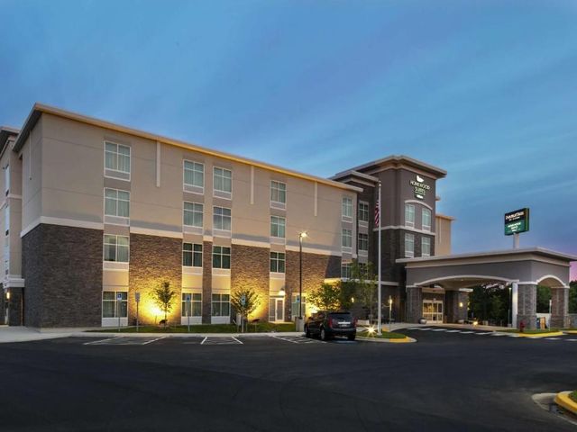 Homewood Suites By Hilton Largo Washington Dc — 1.7 km away from FedExField