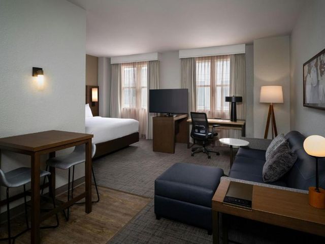 Residence Inn by Marriott Washington, DC National Mall — 1.1 km away from Smithsonian Museums