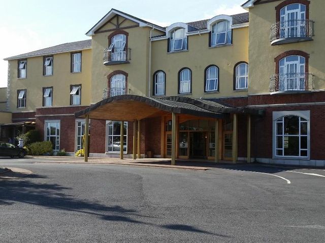 Woodlands Hotel & Leisure Centre — 10.4 km away from Dunmore East from Waterford