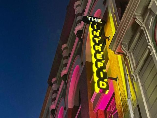The Intrepid Hotel — 600 m away from Te Papa Museum Wellington
