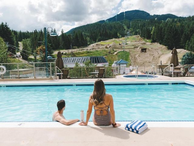 Pan Pacific Whistler Mountainside — 5 km away from Peak 2 Peak Gondola Whistler