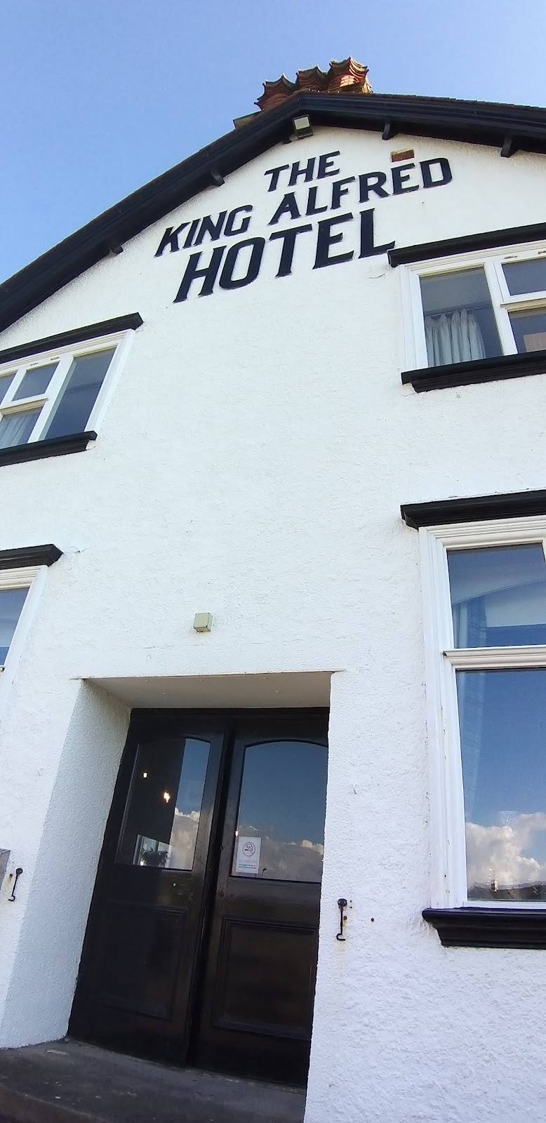 The King Alfred — Hyde